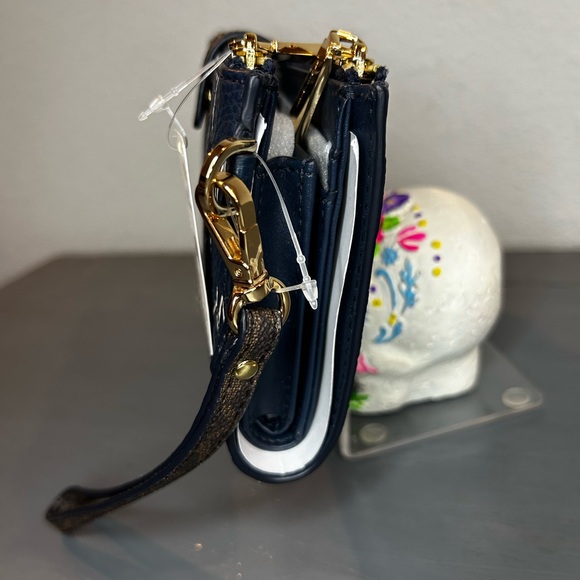 Michael Kors Jet Set Logo Double Zip Wristlet - Picture 7 of 7